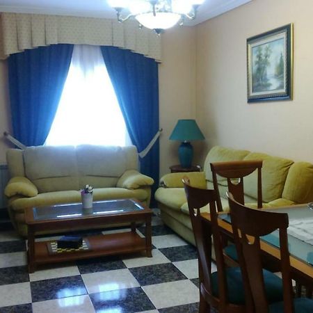 Apartamento Turistico Antigua Universidad Almagro Extérieur photo