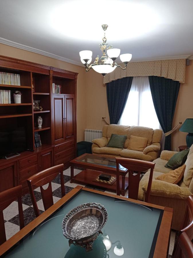 Apartamento Turistico Antigua Universidad Almagro Extérieur photo