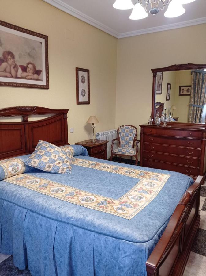 Apartamento Turistico Antigua Universidad Almagro Extérieur photo
